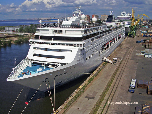 MSC Lirica cruise ship