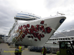 Norwegian Gem cruise ship