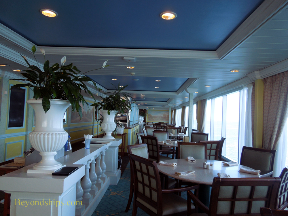 The Panorama Restaurant on cruise ship Ocean Princess