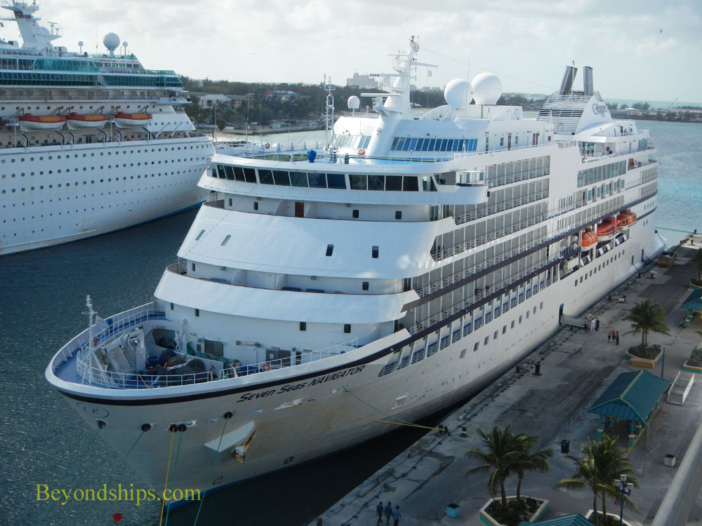 Cruise ship Seven Seas Navigator