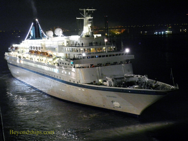 Picture cruise ship Albatros of Phoenix Reisen Cruises