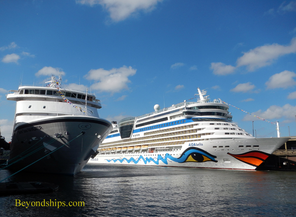 Cruise ships Seven Seas Navigator and AIDAbella