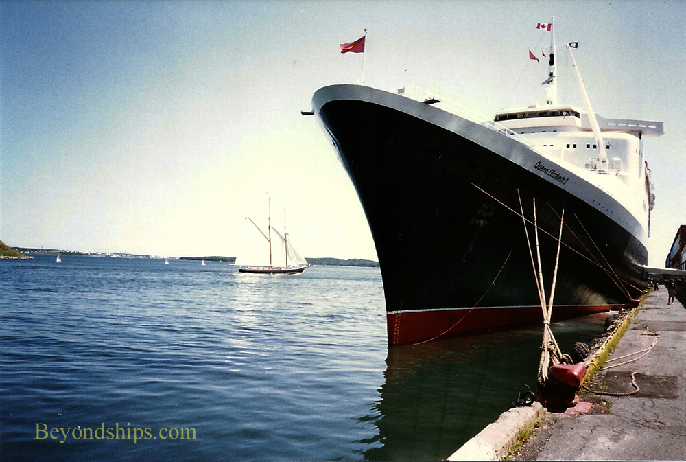 Queen Elizabeth 2 in Halifax 