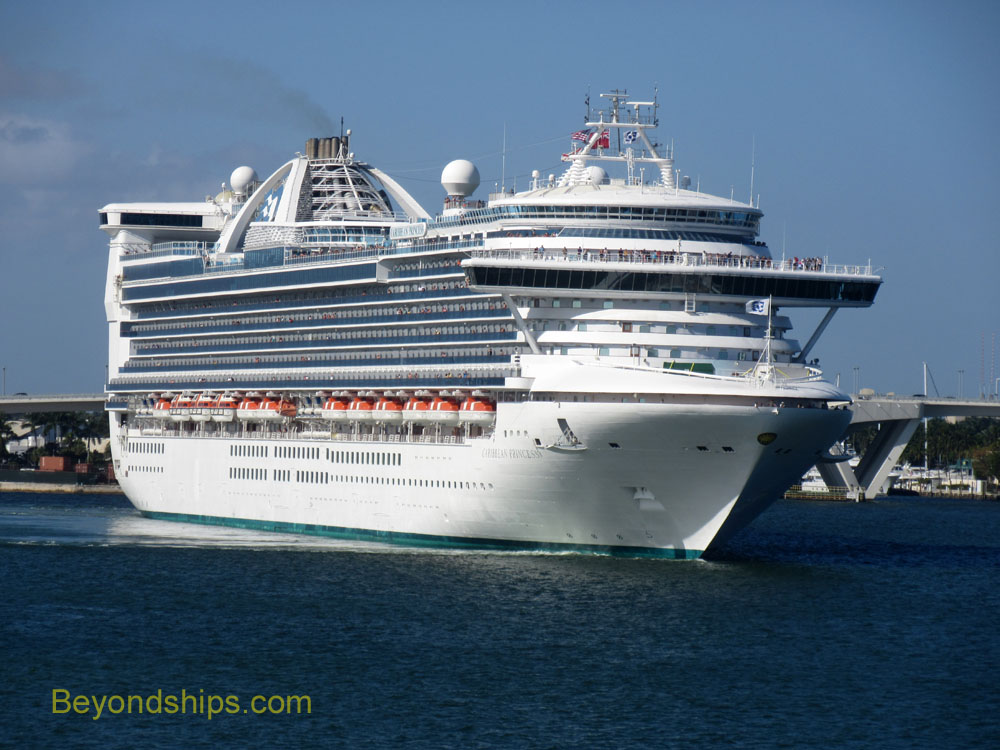 Caribbean Princess cruise ship