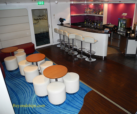Picture studio lounge on Norwegian Epic cruise ship