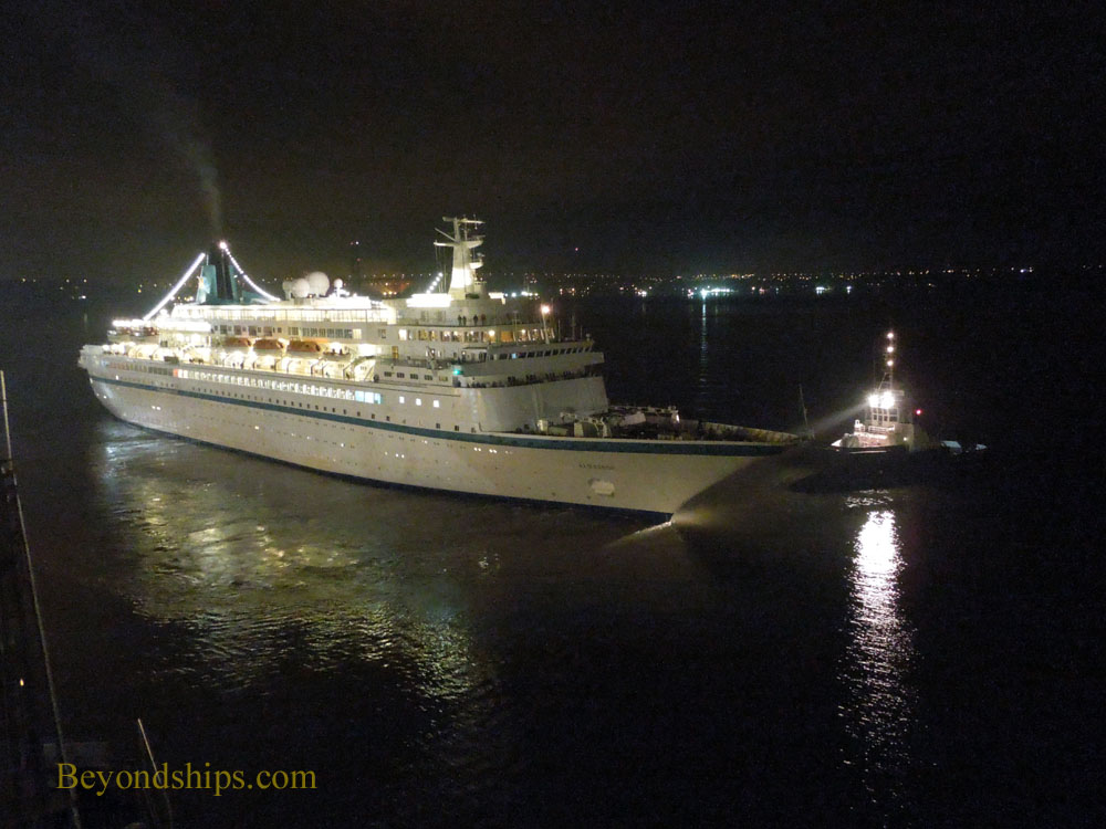 Albratros cruise ship