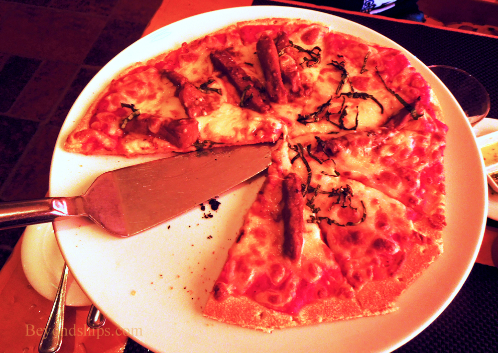 Picture Norwegian Jewel pizza