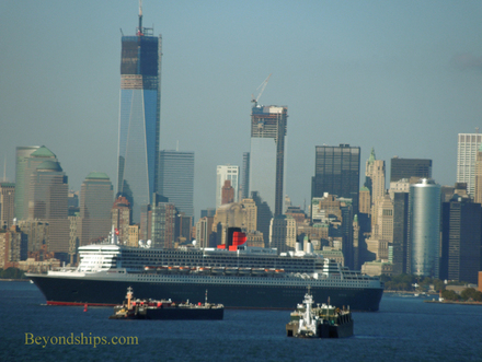 Picture Queen Mary 2 sails past New York's Freedom Tower
