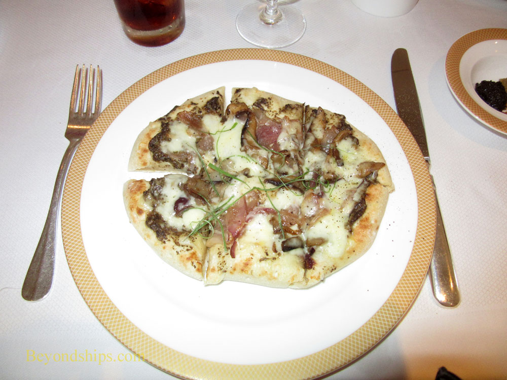 Flat bread appetizer, Todd English specialty restaurant, Queen Mary 2