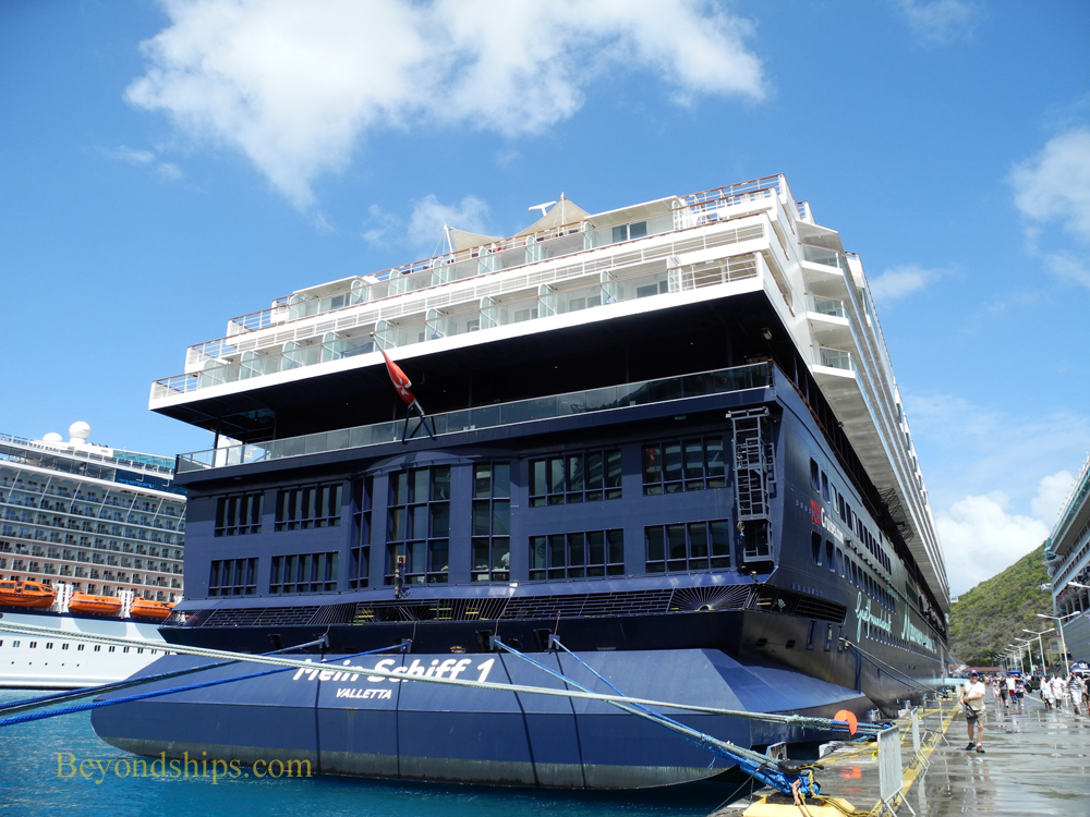 Picture cruise ship Mein Schiff 1