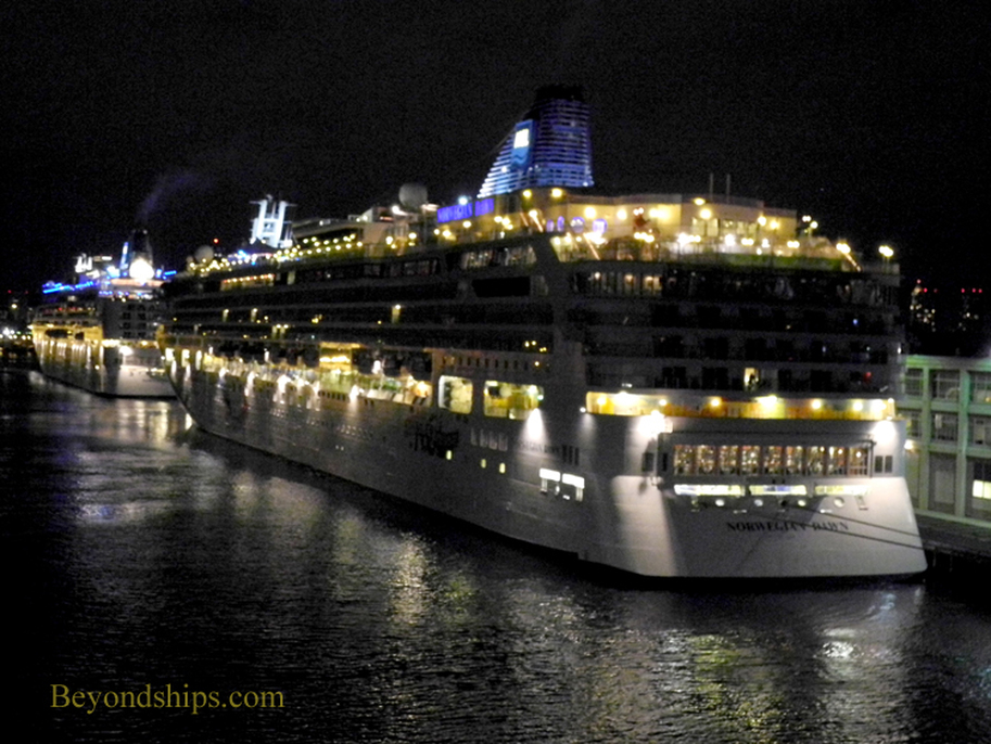 Picture cruise ships Norwegian Dawn and Norwegian Gem