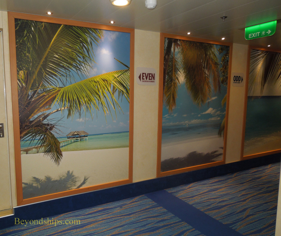 Picture interior cruise ship Carnival Breeze