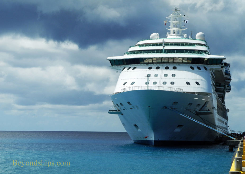 Picture cruise ship Brilliance of the Seas in St. Croix