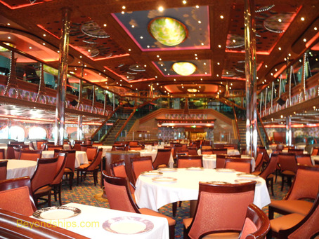 Picture cruise ship Carnival Conquest dining room