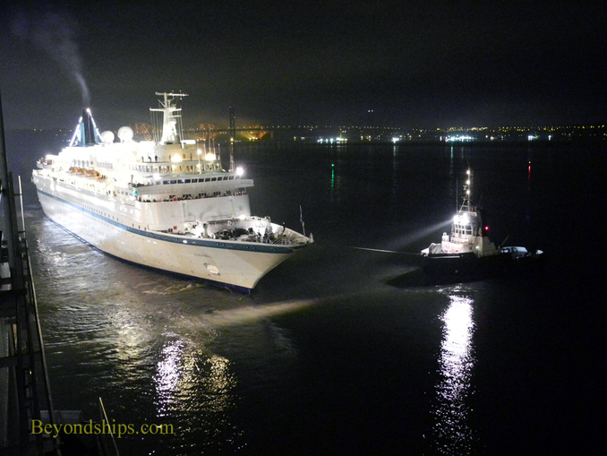 cruise ship Albatros of Phoenix Reisen Cruises