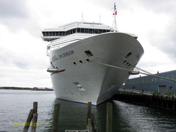 Cruise ship Carnival Splendor