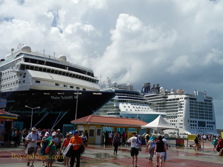 Picture cruise ships Norwegian Epic, Celebrity Reflection and Mein Schiff 1.