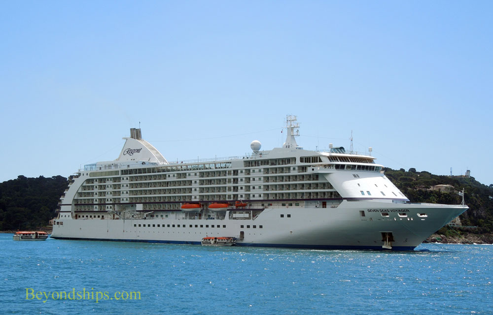 Cruise ship Seven Seas Voyager