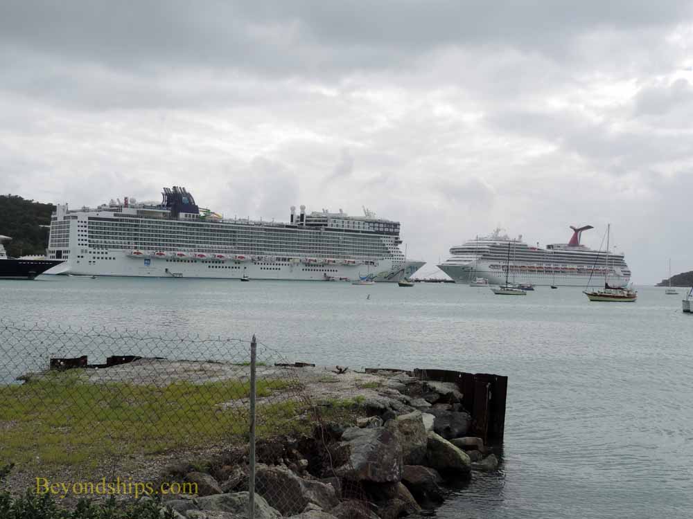 Norwegian Epic and Carnival Conquest cruise ships