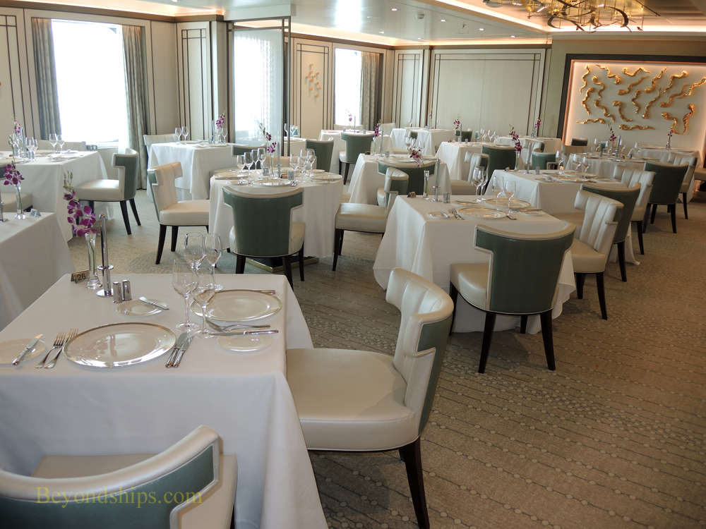 Epicurean Restaurant on cruise ship Britannia