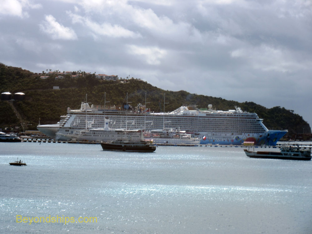 Norwegian Breakaway and other ships in St. Maarten