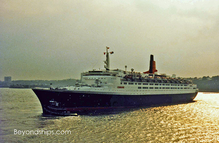 Queen Elizabeth 2 ocean liner